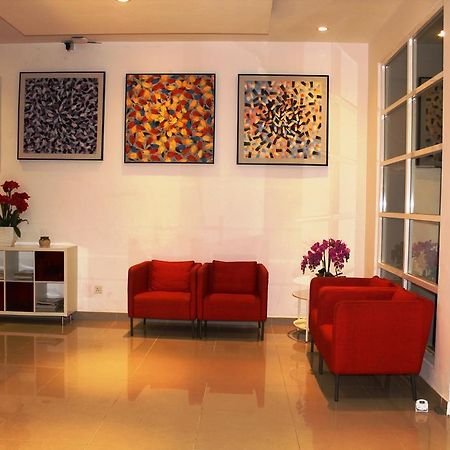 פטלין ג'איה Easyrest Hotel מראה חיצוני תמונה