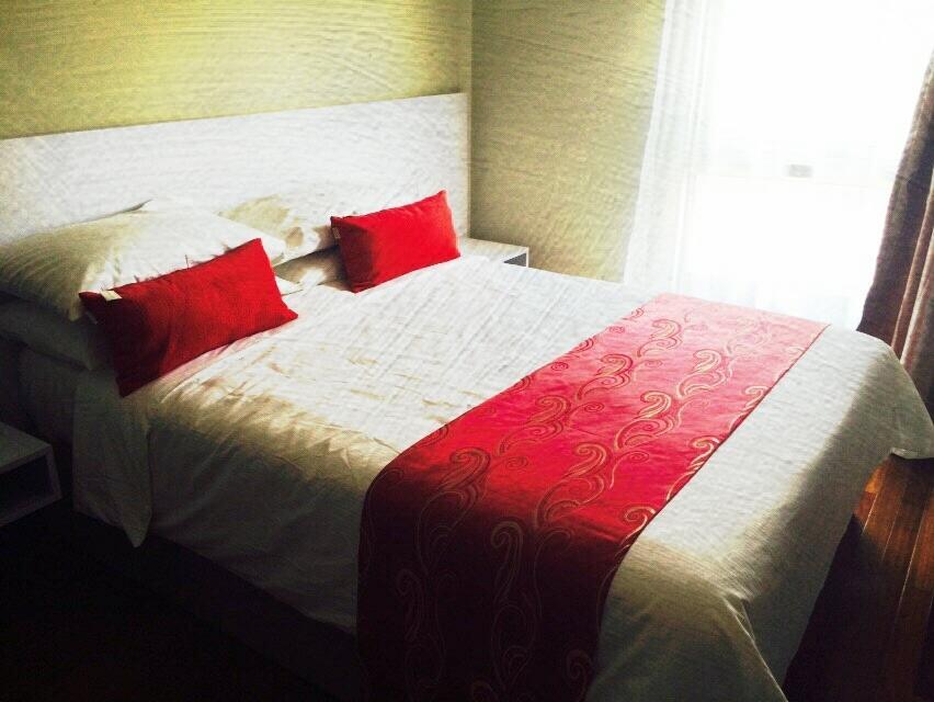 פטלין ג'איה Easyrest Hotel מראה חיצוני תמונה