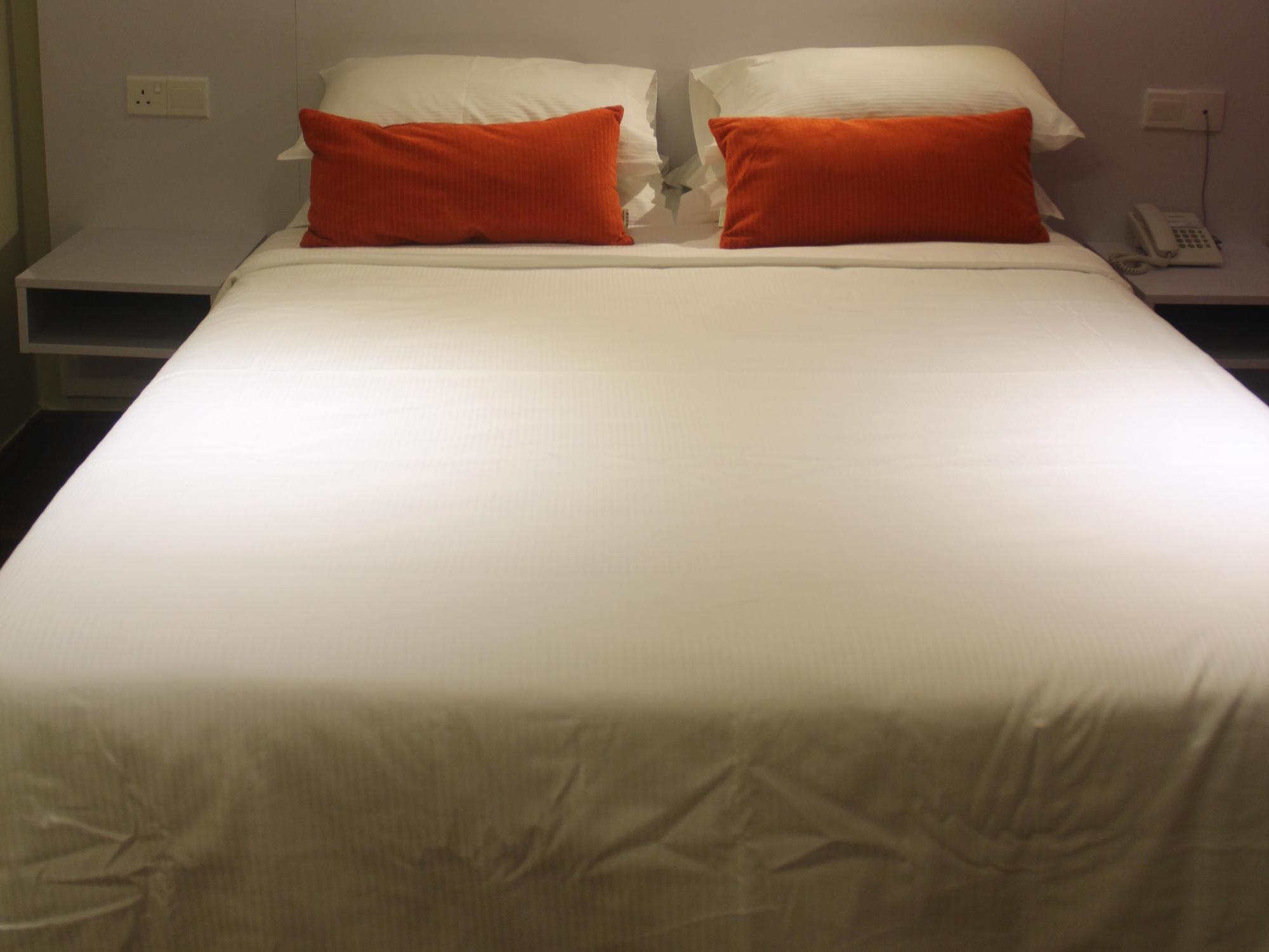 פטלין ג'איה Easyrest Hotel מראה חיצוני תמונה